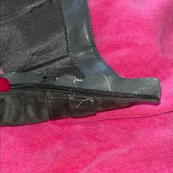 Stylish Gray Women's Boots - Picture 8 of 10